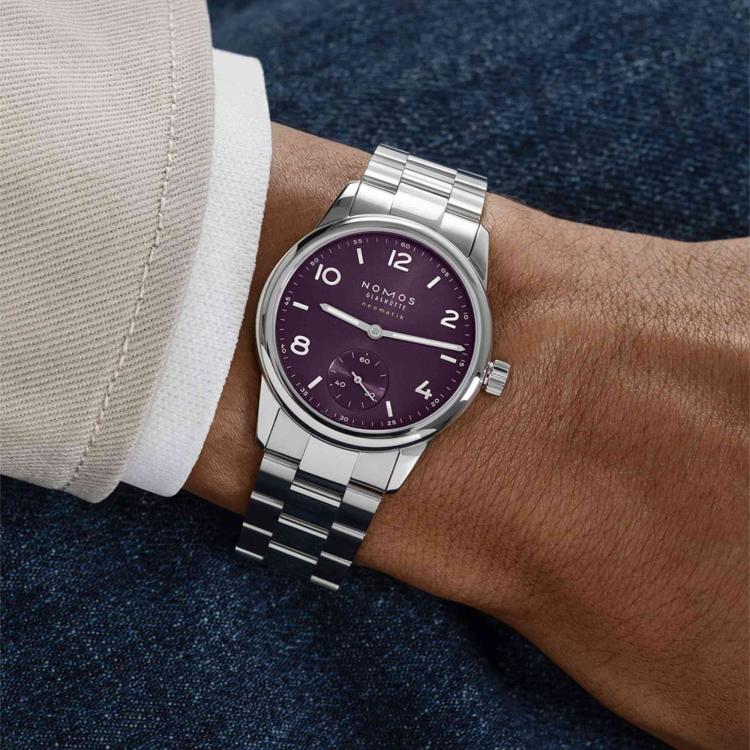 NOMOS Glashütte Club Sport Neomatik 34 Purple - Bild 5 