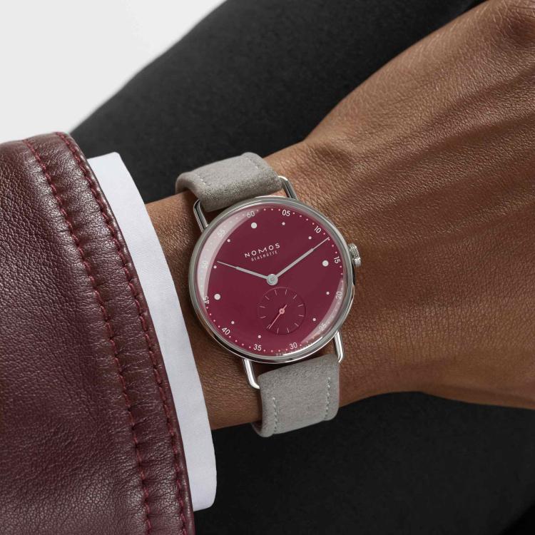 NOMOS Glashütte Metro 33 muted red - Bild 10 