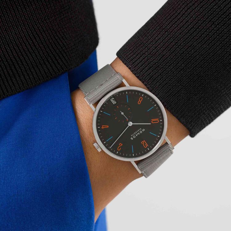 NOMOS Glashütte Tangente 38 Datum Dunkelbunt  - Bild 7 